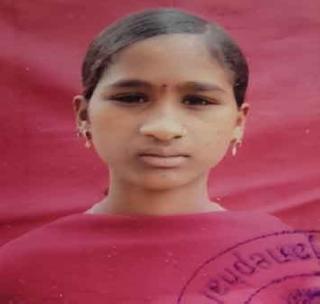 Student suicides due to absence of admission | अकरावीत प्रवेश न मिळाल्यामुळे विद्यार्थिनीची आत्महत्या Student suicides due to absence of admission | अकरावीत प्रवेश न मिळाल्यामुळे विद्यार्थिनीची आत्महत्या