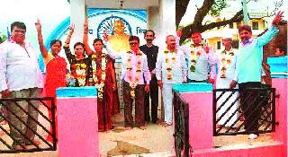 Govardhan's sarpanch wines, Vaychale in sub-panchapal | गोवर्धनच्या सरपंचपदी खराटे, उपसरपंचपदी वायचळे