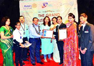 Let's give a team of action to society | समाज कार्याला कृतीची जोड द्यावी