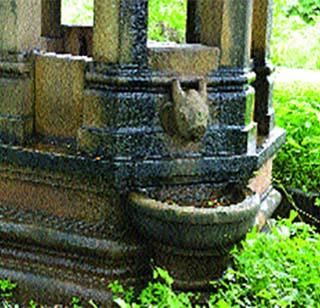 The need to save the memory of Kusumbala | कुसुमबालेचे स्मृतीस्थळ जपण्याची गरज The need to save the memory of Kusumbala | कुसुमबालेचे स्मृतीस्थळ जपण्याची गरज