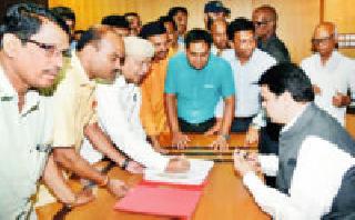 Pusadkar will have to wait for the district | जिल्ह्यासाठी पुसदकरांना करावी लागणार प्रतीक्षा