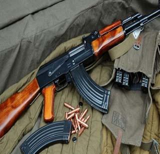 The weapon was caught by Verul | वेरूळला पकडला होता शस्त्रसाठा The weapon was caught by Verul | वेरूळला पकडला होता शस्त्रसाठा