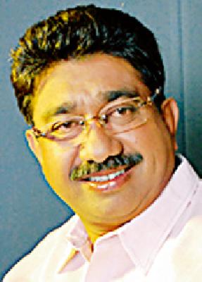 Shed blood; But the land will not give! | रक्त सांडवू; पण जमिनी देणार नाही!