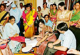 Settlement of 25 cases under 'Women's Commission' | ‘महिला आयोग आपल्या दारी’ अंतर्गत २५ प्रकरणांचा निपटारा