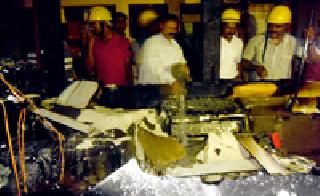 Andhra Bank fire | आंध्रा बँकेला आग