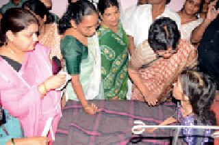 Chairman of Women Commission of Justice to give justice to Jayashree | जयश्रीला न्याय देण्याची महिला आयोग अध्यक्षांची ग्वाही Chairman of Women Commission of Justice to give justice to Jayashree | जयश्रीला न्याय देण्याची महिला आयोग अध्यक्षांची ग्वाही