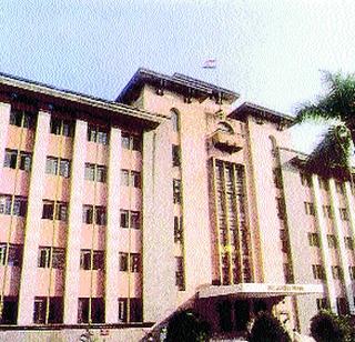 Fury against construction department | बांधकाम विभागाविरुद्धच रोष