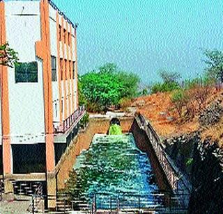 Drip irrigation at three o'clock | ठिबक सिंचनाचे वाजले तीन तेरा