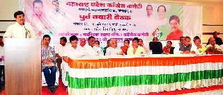 No 'distribution' of tickets | तिकिटांच्या ‘वाटण्या’ करण्यास मनाई No 'distribution' of tickets | तिकिटांच्या ‘वाटण्या’ करण्यास मनाई