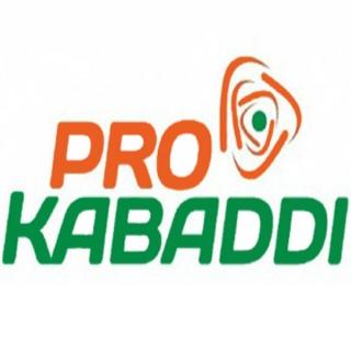 Storm Quinn's first woman 'champion' | स्टॉर्म क्वीन्स पहिल्या महिला ‘चॅम्पियन’