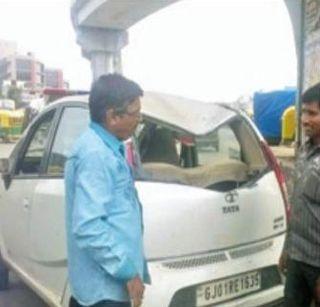 Surprise! Lying on the flyover, he also jumped to suicide | आश्चर्य ! आत्महत्या करण्यासाठी फ्लायओव्हरवरुन उडी मारुनही वाचला Surprise! Lying on the flyover, he also jumped to suicide | आश्चर्य ! आत्महत्या करण्यासाठी फ्लायओव्हरवरुन उडी मारुनही वाचला