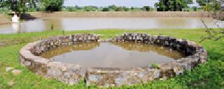 Irrigation of 52 hectares from check dam in Bodi renovation | चेकपिंपरीत बोडी नूतनीकरणातून ५२ हेक्टरचे सिंचन Irrigation of 52 hectares from check dam in Bodi renovation | चेकपिंपरीत बोडी नूतनीकरणातून ५२ हेक्टरचे सिंचन