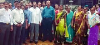 Medical officers strike on thunder | वैद्यकीय अधिकाऱ्यांची ठाण्यावर धडक Medical officers strike on thunder | वैद्यकीय अधिकाऱ्यांची ठाण्यावर धडक