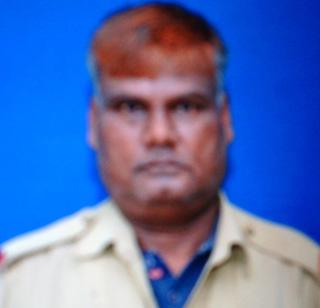 Mahad accident - found four bodies, found obstacles in the search | महाड दुर्घटना - चार मृतदेह सापडले, शोधकार्यात अडथळे कायम Mahad accident - found four bodies, found obstacles in the search | महाड दुर्घटना - चार मृतदेह सापडले, शोधकार्यात अडथळे कायम