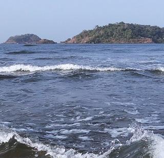 The bodies of Mahad crash were carried away in the Arabian Sea? | महाड दुर्घटनेतील मृतदेह अरबी समुद्रात वाहून गेले ? The bodies of Mahad crash were carried away in the Arabian Sea? | महाड दुर्घटनेतील मृतदेह अरबी समुद्रात वाहून गेले ?