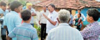 Teacher's school teacher | जि.प.शाळांना शिक्षकांची दांडी Teacher's school teacher | जि.प.शाळांना शिक्षकांची दांडी