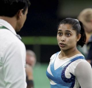 The amount of money generated by the student of the Olympic Torch | आॅलिम्पिक मशाल बनली विद्यार्थ्याच्या कमाईचे साधन The amount of money generated by the student of the Olympic Torch | आॅलिम्पिक मशाल बनली विद्यार्थ्याच्या कमाईचे साधन