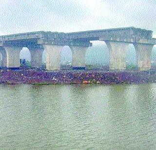 Urinals wait for Nerul-Uran Railway | उरणकरांना प्रतीक्षा नेरूळ-उरण रेल्वेची