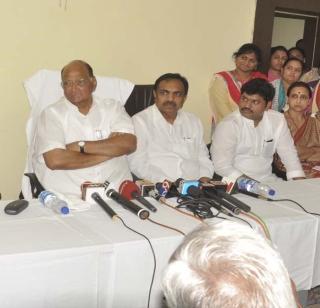 Sharad Pawar's support for the wages increase of MLAs | शरद पवारांनी केले आमदारांच्या वेतनवाढीचे समर्थन Sharad Pawar's support for the wages increase of MLAs | शरद पवारांनी केले आमदारांच्या वेतनवाढीचे समर्थन