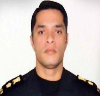 Boldojar at Jawana's house in Pathankot attack | पठाणकोट हल्ल्यात शहीद झालेल्या जवानाच्या घरावर बुल्डोझर Boldojar at Jawana's house in Pathankot attack | पठाणकोट हल्ल्यात शहीद झालेल्या जवानाच्या घरावर बुल्डोझर