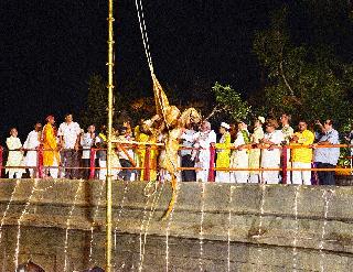 Tell the story of Simhastha Kumbhpravwa | सिंहस्थ कुंभपर्वाची दिमाखात सांगता Tell the story of Simhastha Kumbhpravwa | सिंहस्थ कुंभपर्वाची दिमाखात सांगता