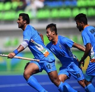 After 36 years, Indian men's hockey team climbed to the quarter-finals | ३६ वर्षानंतर भारतीय पुरुष हॉकी संघाची उपांत्यपूर्व फेरीत धडक After 36 years, Indian men's hockey team climbed to the quarter-finals | ३६ वर्षानंतर भारतीय पुरुष हॉकी संघाची उपांत्यपूर्व फेरीत धडक