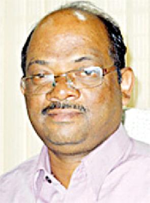 Gondwana's registrar was called back by the college | गोंडवानाच्या कुलसचिवांना महाविद्यालयाने बोलाविले परत Gondwana's registrar was called back by the college | गोंडवानाच्या कुलसचिवांना महाविद्यालयाने बोलाविले परत