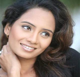 Smita copper to be seen in Bollywood | स्मिता तांबे झळकणार बॉलीवूडमध्ये Smita copper to be seen in Bollywood | स्मिता तांबे झळकणार बॉलीवूडमध्ये