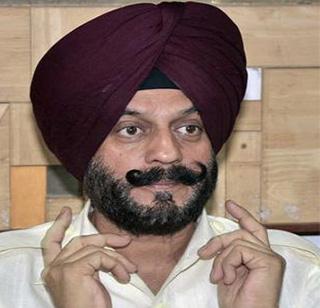 Claiming the claim of Pakistan-occupied Kashmir is my! | पाकव्याप्त काश्मीरवर दाव्याची पहिली मागणी माझी! Claiming the claim of Pakistan-occupied Kashmir is my! | पाकव्याप्त काश्मीरवर दाव्याची पहिली मागणी माझी!