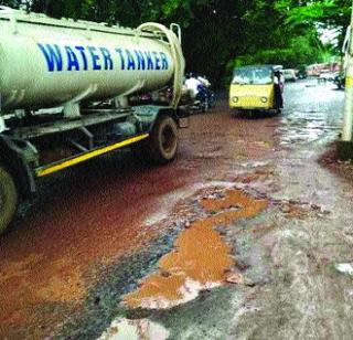 Road blocks in Alibaug | अलिबागमधील रस्त्यांची दुरवस्था