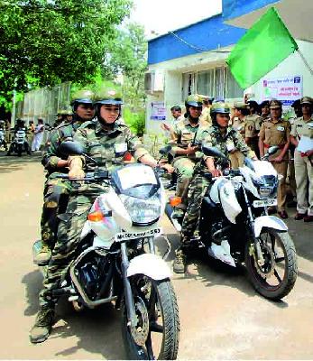 126 youths of 'Nirbhaya' | ‘निर्भया’चा १२६ तरुणांना दणका