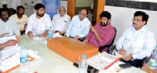 The health service in the district is dull | जिल्ह्यातील आरोग्यसेवा ढिसाळच The health service in the district is dull | जिल्ह्यातील आरोग्यसेवा ढिसाळच