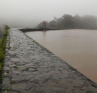 Bhoshi dam is not a victim of protection due to police | पोलिसांमुळे भुशी धरण सुरक्षित, एकाचाही बळी नाही