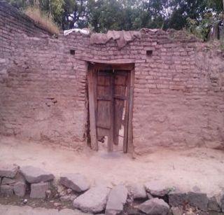 Oh dear! The wife did not cook a non vegetarian diet as she did | अरे बापरे ! पत्नीने मांसाहारी जेवण बनवलं नाही म्हणून घेतलं पेटवून Oh dear! The wife did not cook a non vegetarian diet as she did | अरे बापरे ! पत्नीने मांसाहारी जेवण बनवलं नाही म्हणून घेतलं पेटवून