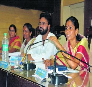 Recommendations for action on 'Bidi' | ‘बीडीओं’वर कारवाईची शिफारस Recommendations for action on 'Bidi' | ‘बीडीओं’वर कारवाईची शिफारस