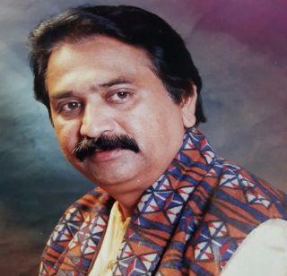 Avalia, who has 100 paintings in Ganesh format | गणेश रुपातील १०० चित्रे साकारणारा अवलिया Avalia, who has 100 paintings in Ganesh format | गणेश रुपातील १०० चित्रे साकारणारा अवलिया