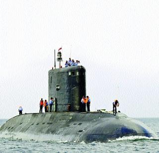 Bollywood 'submarine' connection | बॉलीवूडचे ‘पाणबुडी’ कनेक्शन Bollywood 'submarine' connection | बॉलीवूडचे ‘पाणबुडी’ कनेक्शन