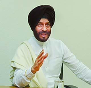 Stop marketing of patriotism, glorification | देशभक्तीचे बाजारीकरण, उदात्तीकरण थांबवा Stop marketing of patriotism, glorification | देशभक्तीचे बाजारीकरण, उदात्तीकरण थांबवा