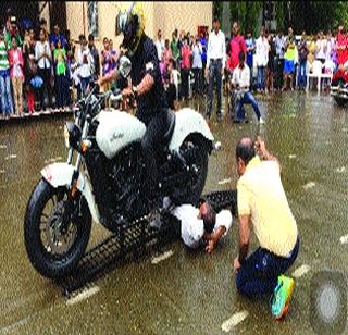 Dhayagude Records Guinness Book | धायगुडे रेकॉर्ड्स गिनीज बुकमध्ये Dhayagude Records Guinness Book | धायगुडे रेकॉर्ड्स गिनीज बुकमध्ये