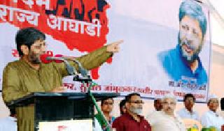 Political parties have made politics of votes | राजकीय पक्षांनी मतांचे राजकारण केले Political parties have made politics of votes | राजकीय पक्षांनी मतांचे राजकारण केले