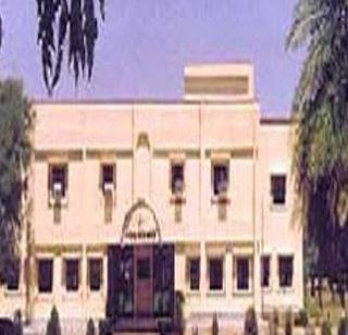 Due to the 'private' information from the girl students! | विद्यार्थिनींकडून ‘खासगी’ माहिती घेण्यावरून वादंग! Due to the 'private' information from the girl students! | विद्यार्थिनींकडून ‘खासगी’ माहिती घेण्यावरून वादंग!