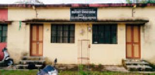 Employees missing in the night by signing the presence | उपस्थितीच्या स्वाक्षऱ्या करून रात्री कर्मचारी गायब