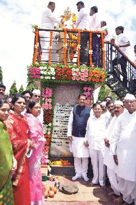 Invasion of democracy ideology | लोकशाहीच्या विचारधारेवर आक्रमण