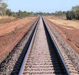 Akolekar's attention to gauge conversion | गेजपरिवर्तनाकडे अकोलेकरांचे लक्ष Akolekar's attention to gauge conversion | गेजपरिवर्तनाकडे अकोलेकरांचे लक्ष