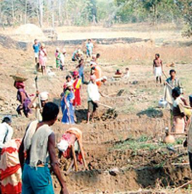 5.88 million pending | ५ कोटी ९८ लाख प्रलंबित