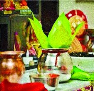 Bhatji's hunt for the establishment of Shri | श्रींच्या स्थापनेसाठी भटजींची शोधाशोध