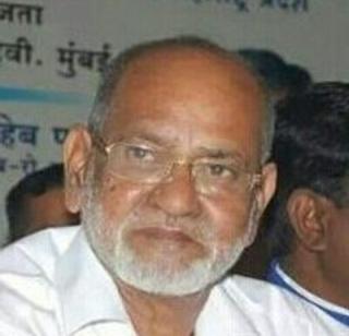 Incorrect demand for astrology is wrong - Avinash Mahatekar | अ‍ॅट्रॉसिटीसाठी अधिवेशनाची मागणी चुकीची - अविनाश महातेकर