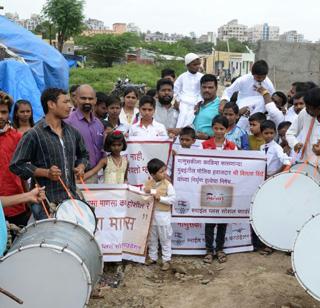 VIDEO ... they look like Ganesharupa Rabab | VIDEO...त्यांना गणेशरुपात दिसला आरबाज