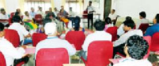 Addiction to the recipients of Muktiapatha | मुक्तिपथच्या प्रशिक्षणार्थ्यांना व्यसनमुक्तीचा मूलमंत्र