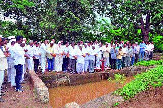 Around one and a half acres of area is covered under elongation | दीड हजार एकर क्षेत्र ओलिताखाली